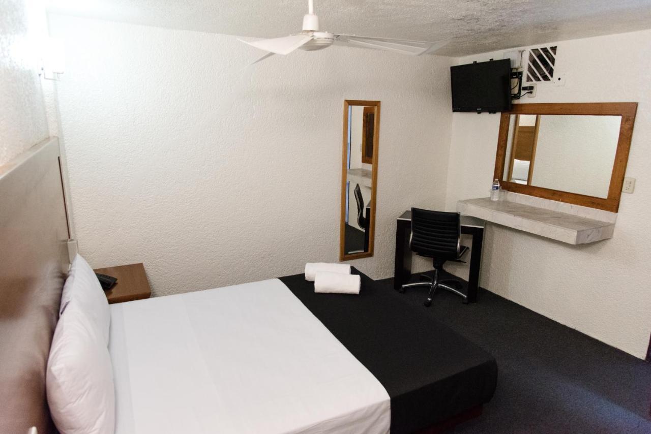 Hotel Central Irapuato - Hotel En Irapuato Dış mekan fotoğraf